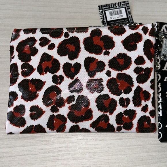 Brighton Red Animal Christmas Print Jingle Triple Pouch Travel Cosmetic Set - Picture 7 of 16